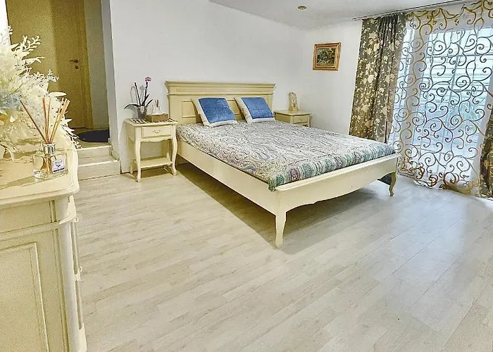 Casa In Inima Capitalei Vilă *