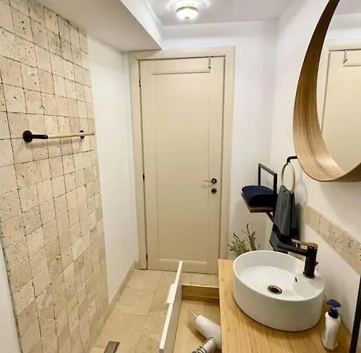 Casa In Inima Capitalei Villa